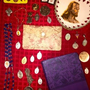 Lot Christian Items